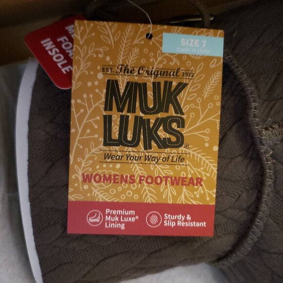 Muk Luks Mukluks Women's Dark Heather Gray Cable Knit Memory Foam 7 Booties NIB - Picture 2 of 16